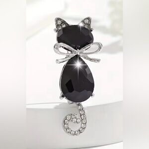 Cute Kitten Shaped Brooch - Black